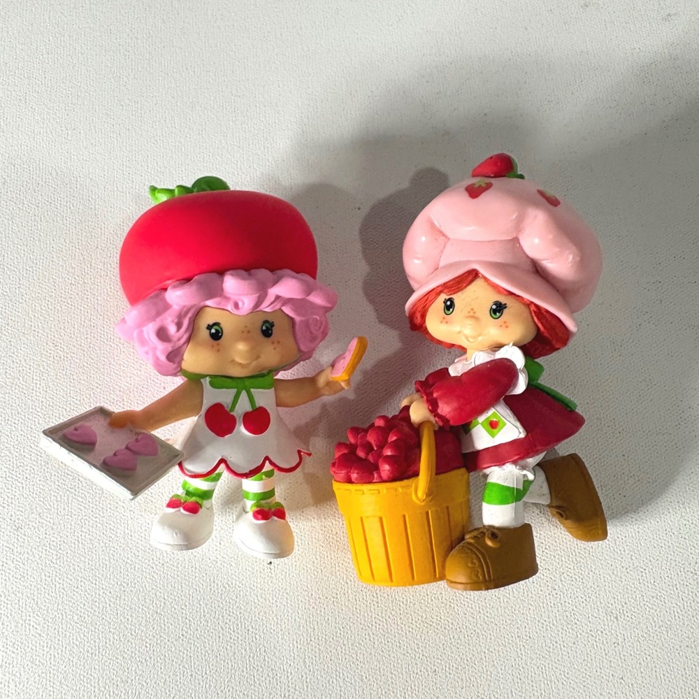 Strawberry Shortcake & Apple Dumplin Mini Figures Vintage Style Toy Lot 2pc